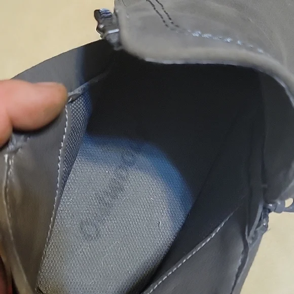 Hardly worn sz 10 Outwoods Grey suede tennis shoe wedges - Picture 5 of 6